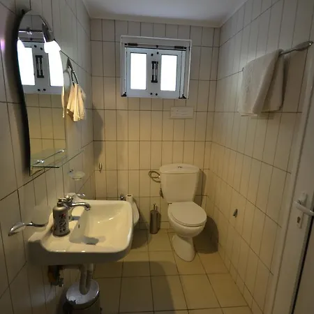 Apartament Anna Liapades